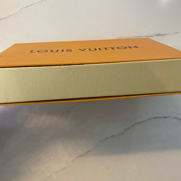 Louis Vuitton accessory box - Picture 3 of 5